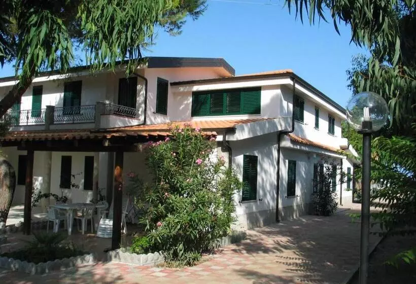 Hotelli Baia Di Zambrone