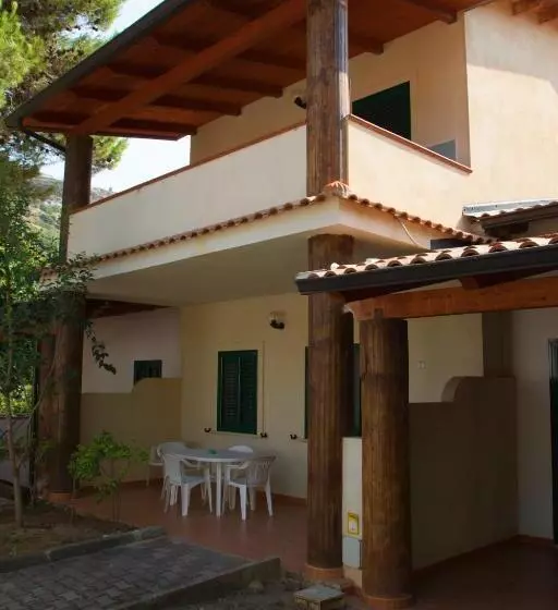 Hotelli Baia Di Zambrone