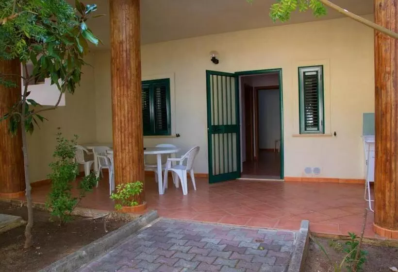 Hotelli Baia Di Zambrone