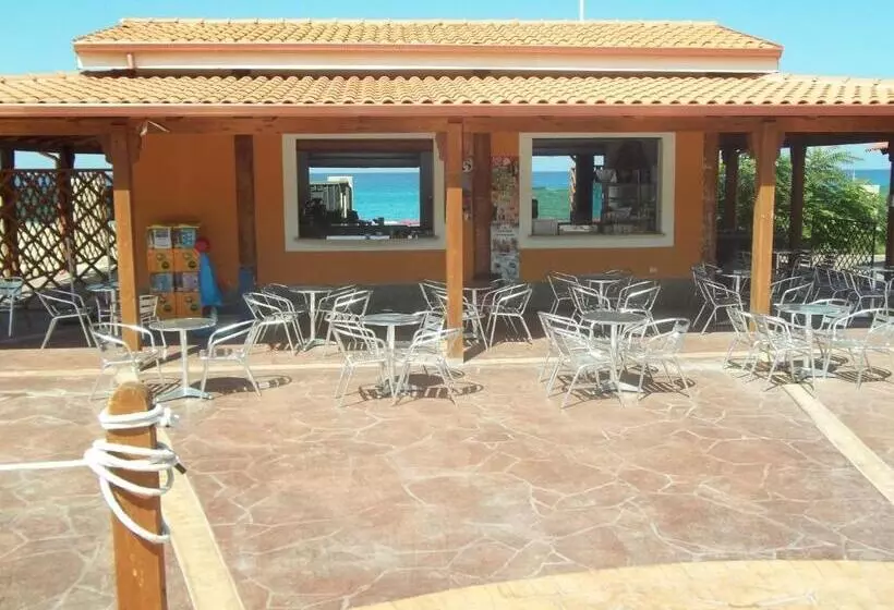 Hotelli Baia Di Zambrone