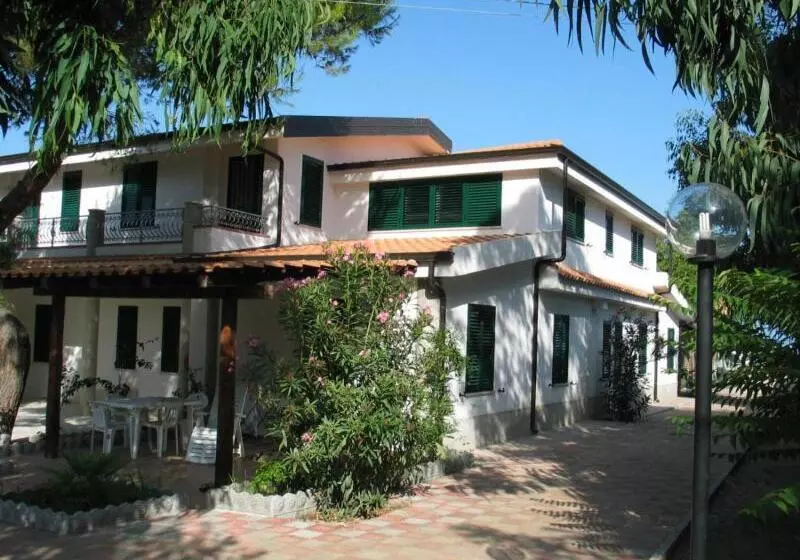 Hotelli Baia Di Zambrone