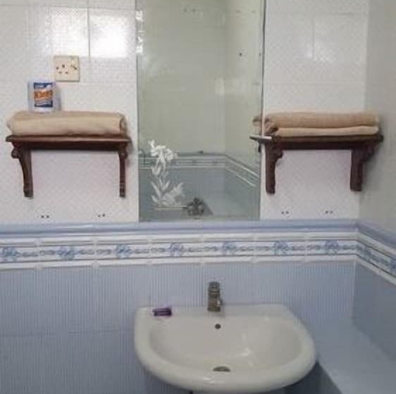 تختخواب و صبحانه Executive