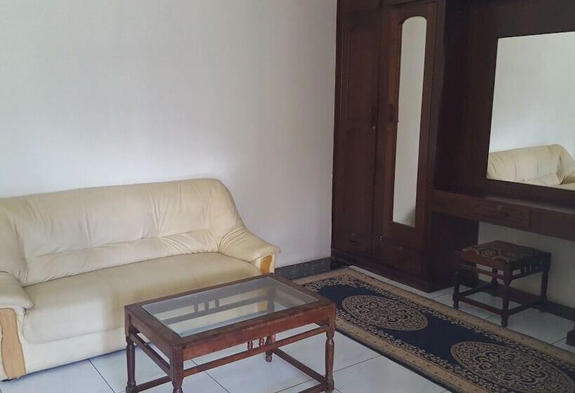 تختخواب و صبحانه Executive