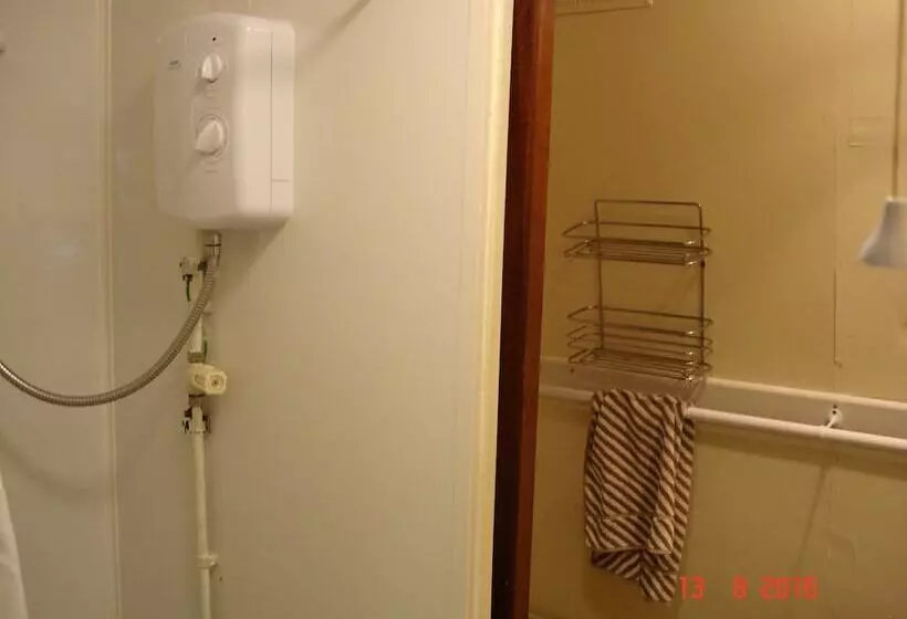 Broxbourne Riverside Chalets