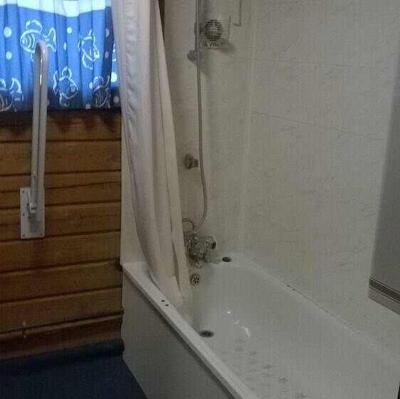 Broxbourne Riverside Chalets