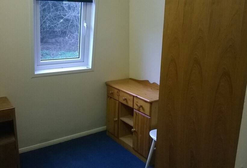 Broxbourne Riverside Chalets