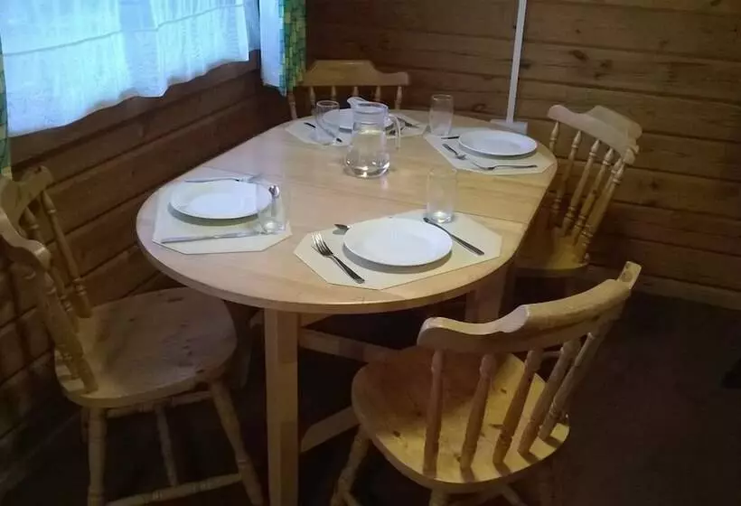 Broxbourne Riverside Chalets