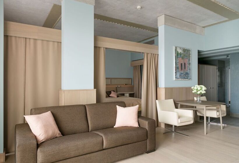 Garden Embassy Hotel Moscow