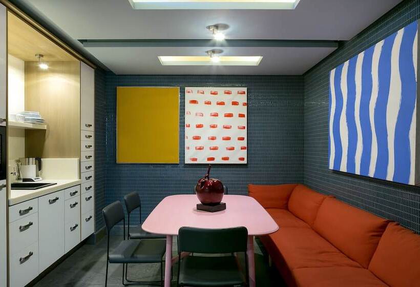 Garden Embassy Hotel Moscow