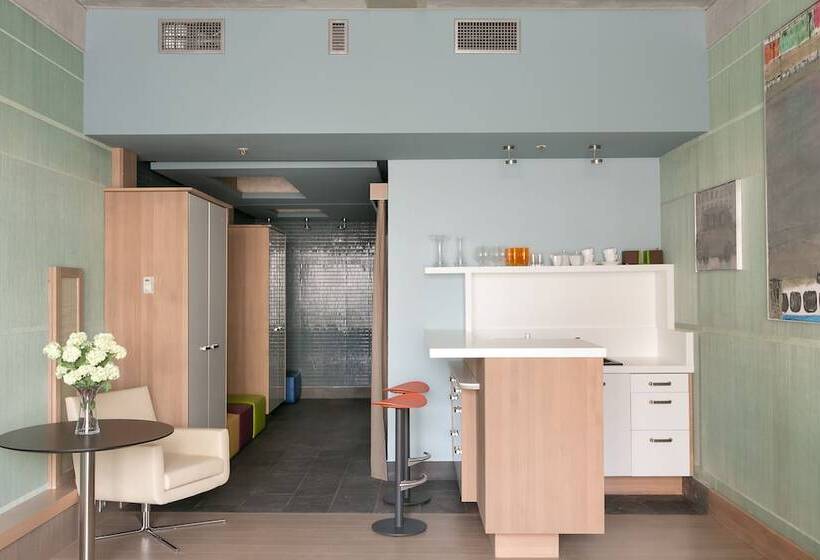 Garden Embassy Hotel Moscow