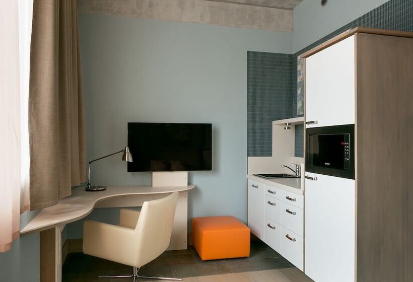 Garden Embassy Hotel Moscow