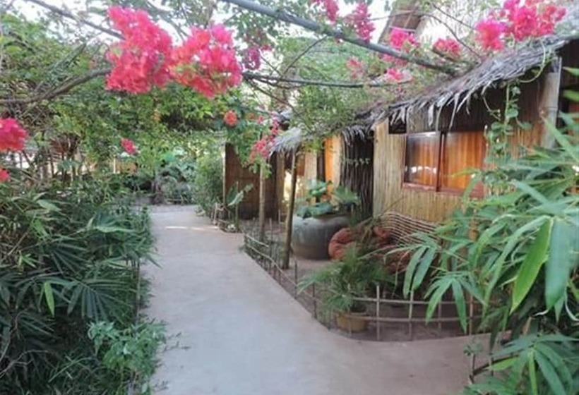 בית מלון כפרי Chez Paou