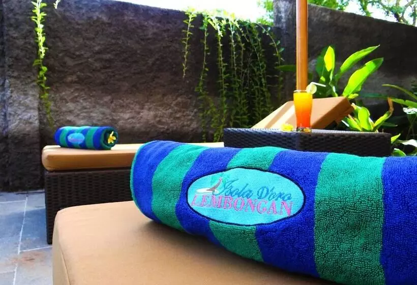 هتل Isola D'oro Lembongan