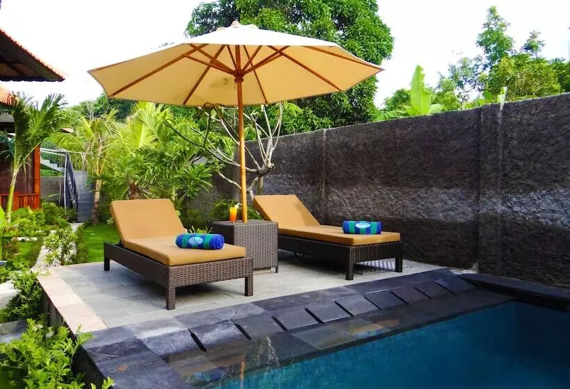 هتل Isola D'oro Lembongan