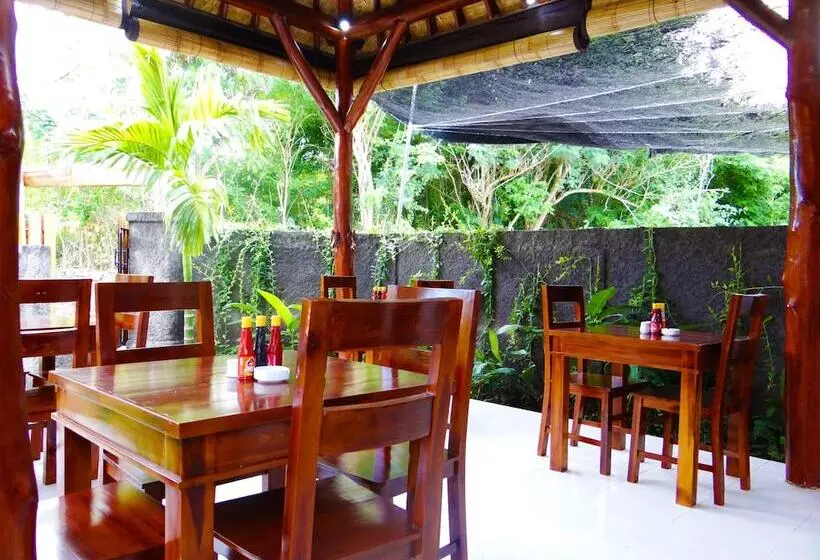 هتل Isola D'oro Lembongan