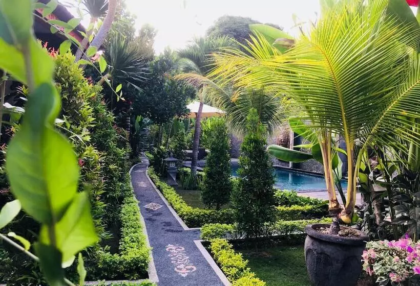 هتل Isola D'oro Lembongan