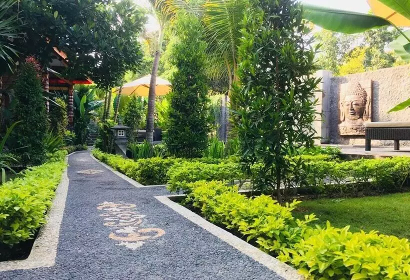 هتل Isola D'oro Lembongan