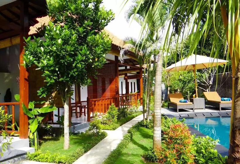 هتل Isola D'oro Lembongan
