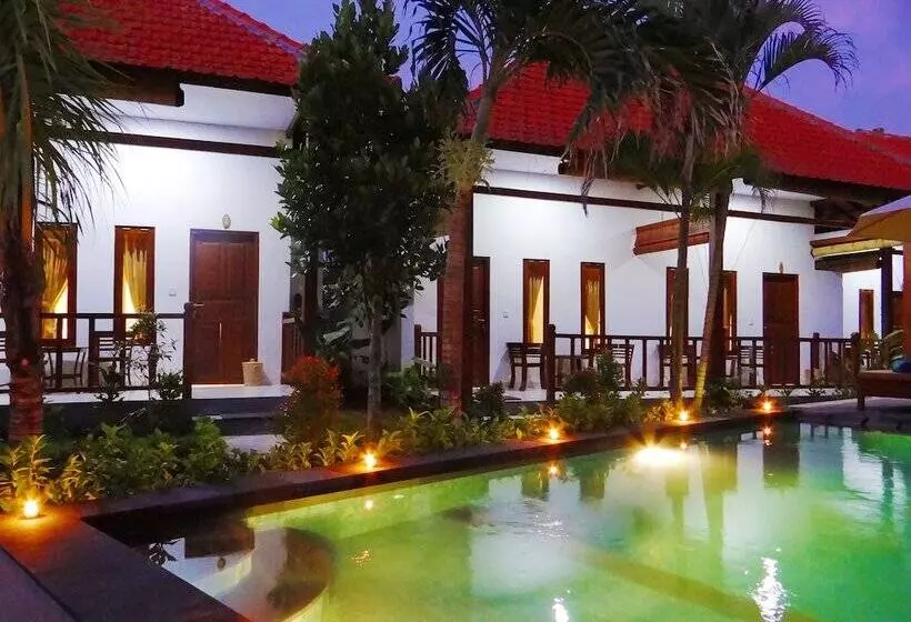 هتل Isola D'oro Lembongan
