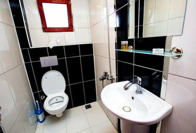 هتل Pinar Pansiyon