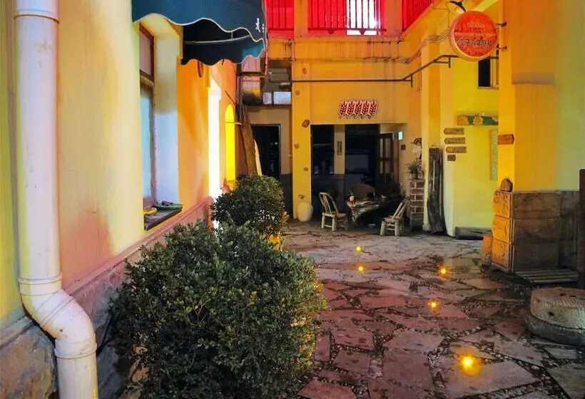 هتل Qingdao Wheat Youth Hostel