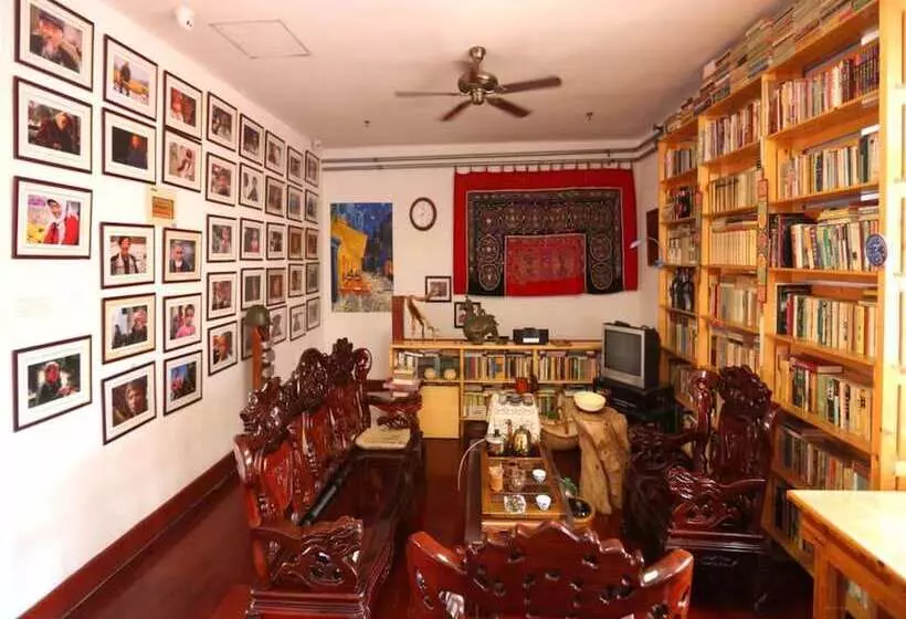 هتل Qingdao Wheat Youth Hostel