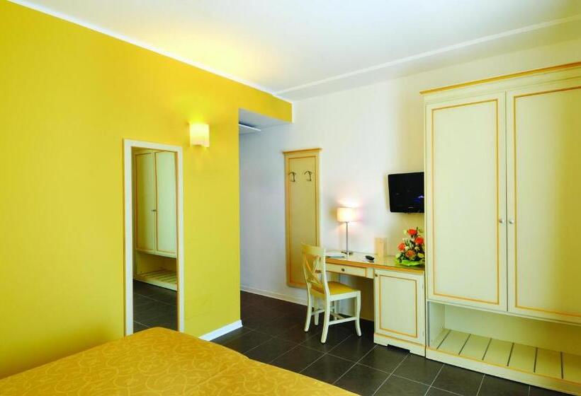 酒店 Stella Marina