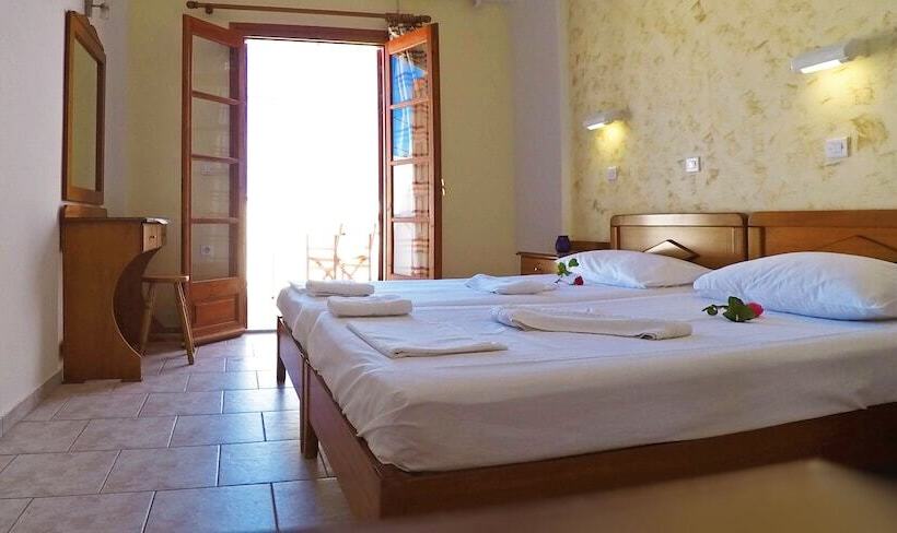 هتل Tarsanas Beach