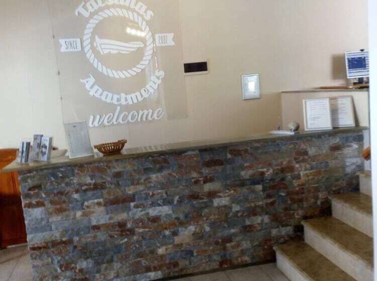 هتل Tarsanas Beach