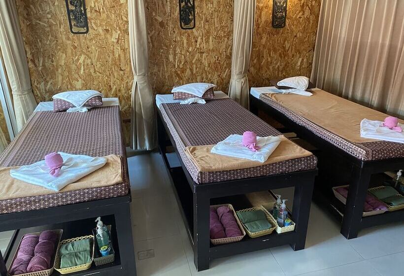 Hotel The Little Mermaid Guesthouse & Restaurant