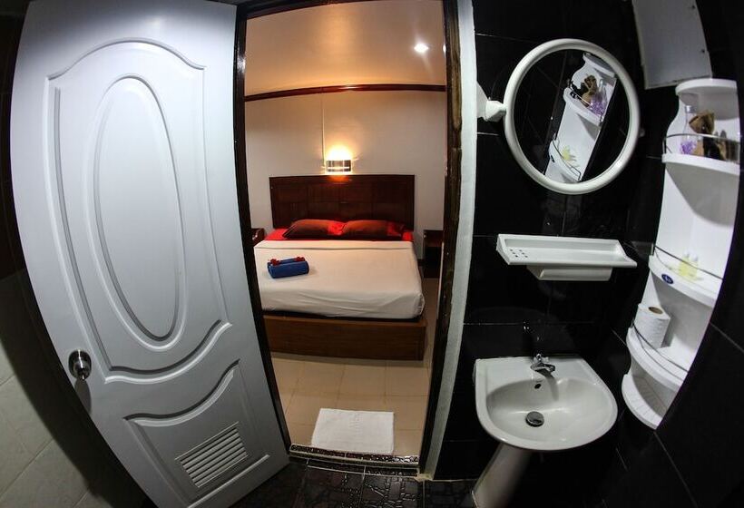 Hotel The Little Mermaid Guesthouse & Restaurant