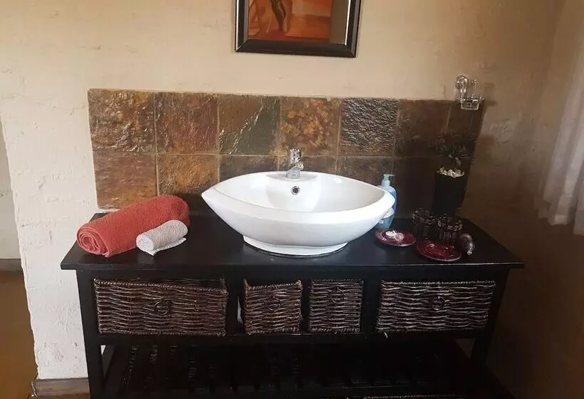 ペンション Africas Eden Guesthouse