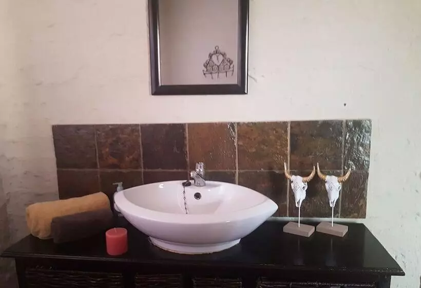 ペンション Africas Eden Guesthouse