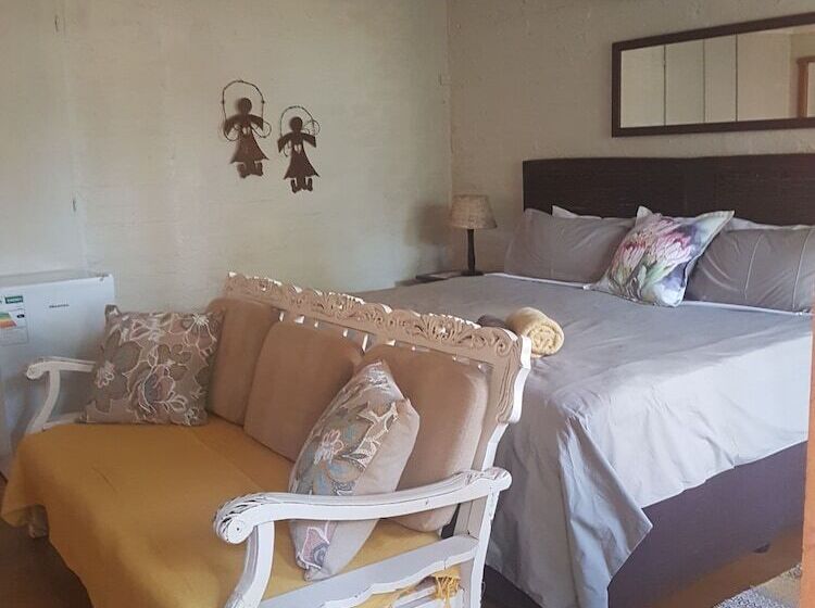 ペンション Africas Eden Guesthouse