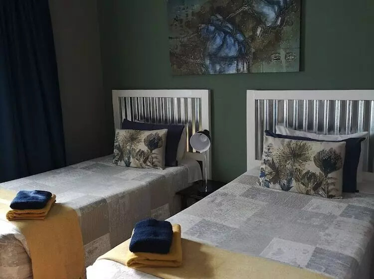 ペンション Africas Eden Guesthouse