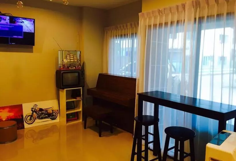 Majatalo Retro Twin Home @maesot