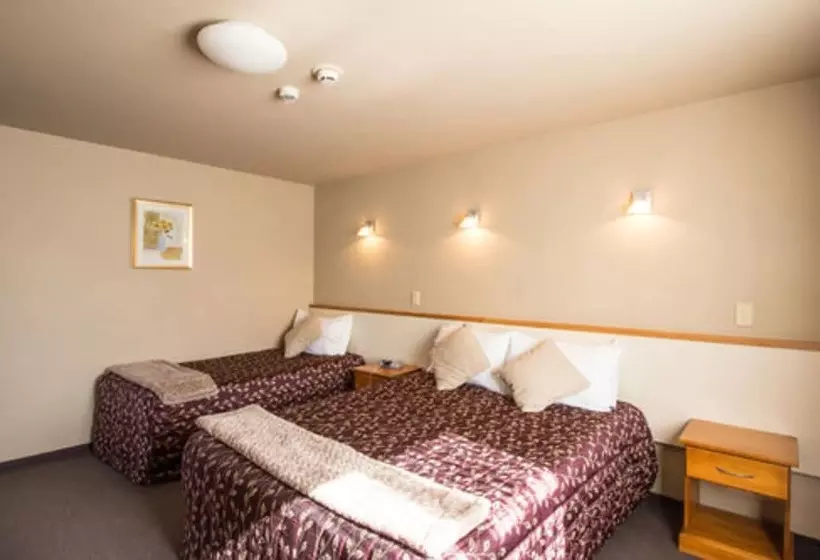 Balmoral Lodge Motel