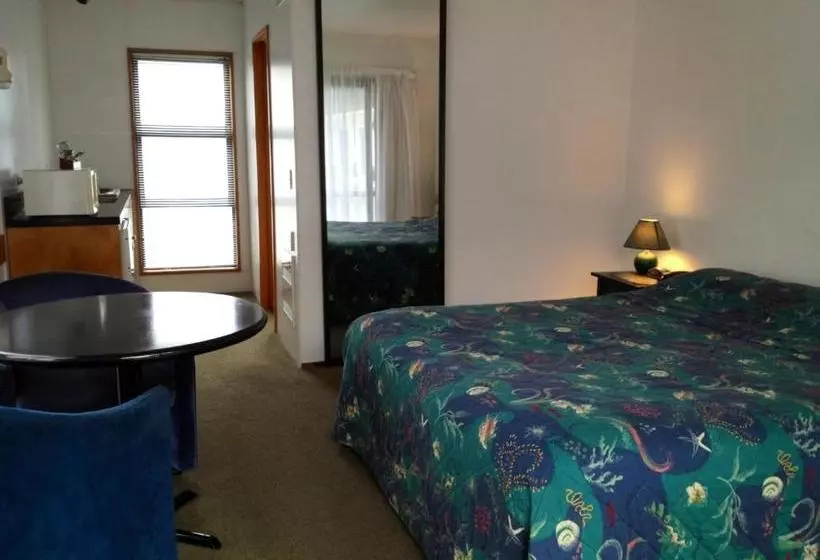 Hotelli Academy Motor Lodge