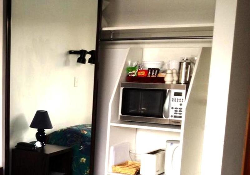 בית מלון כפרי Academy Motor Lodge