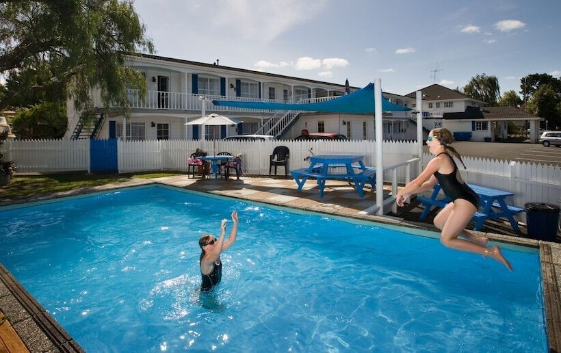 فندق Boundary Court Motor Inn