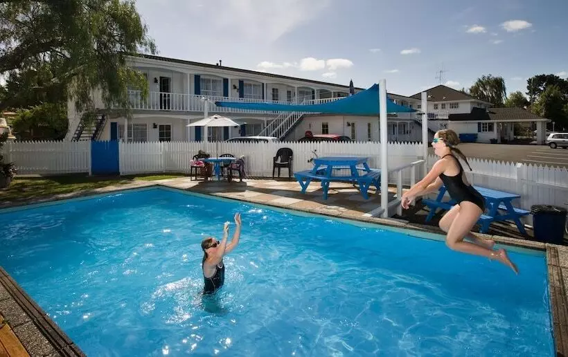 ホテル Boundary Court Motor Inn