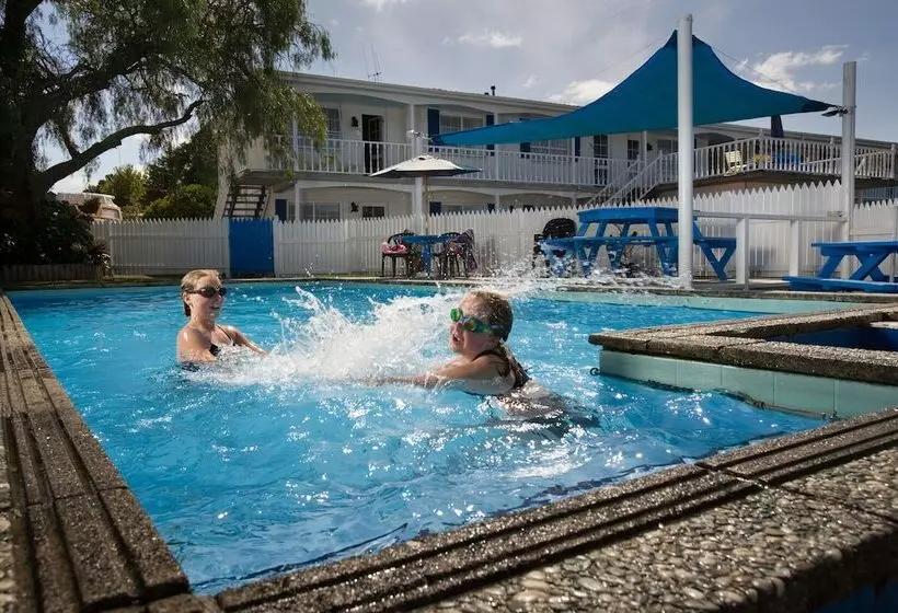 ホテル Boundary Court Motor Inn