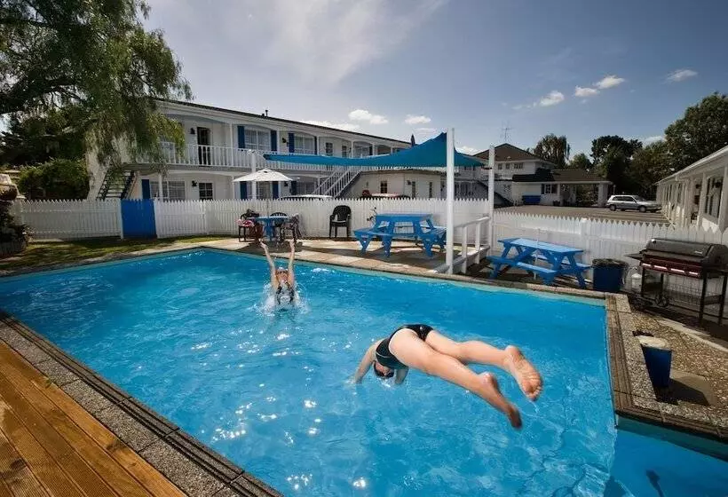 ホテル Boundary Court Motor Inn