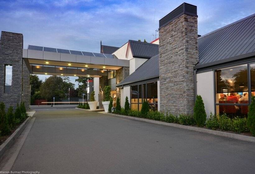 בית מלון כפרי Carnmore Chateau Marlborough