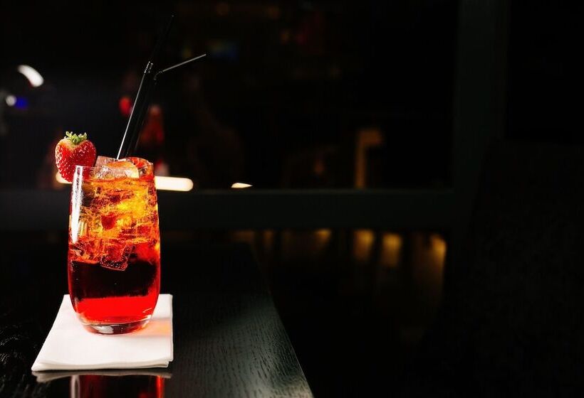 בית מלון כפרי Carnmore Chateau Marlborough