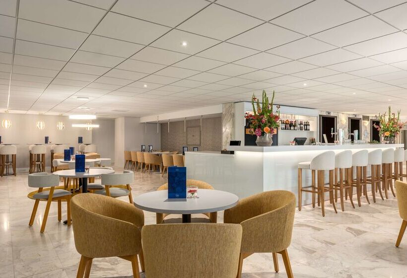 هتل NH Amsterdam Schiphol Airport