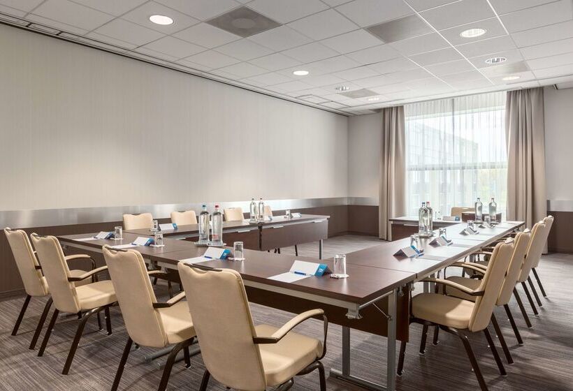 هتل NH Amsterdam Schiphol Airport