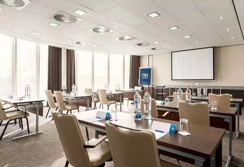 호텔 NH Amsterdam Schiphol Airport