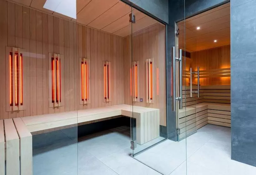 호텔 NH Amsterdam Schiphol Airport