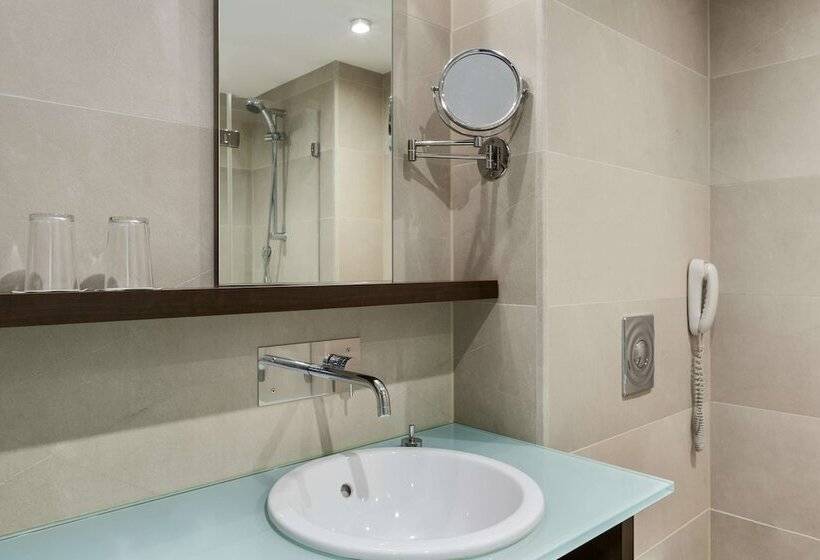 هتل NH Amsterdam Schiphol Airport